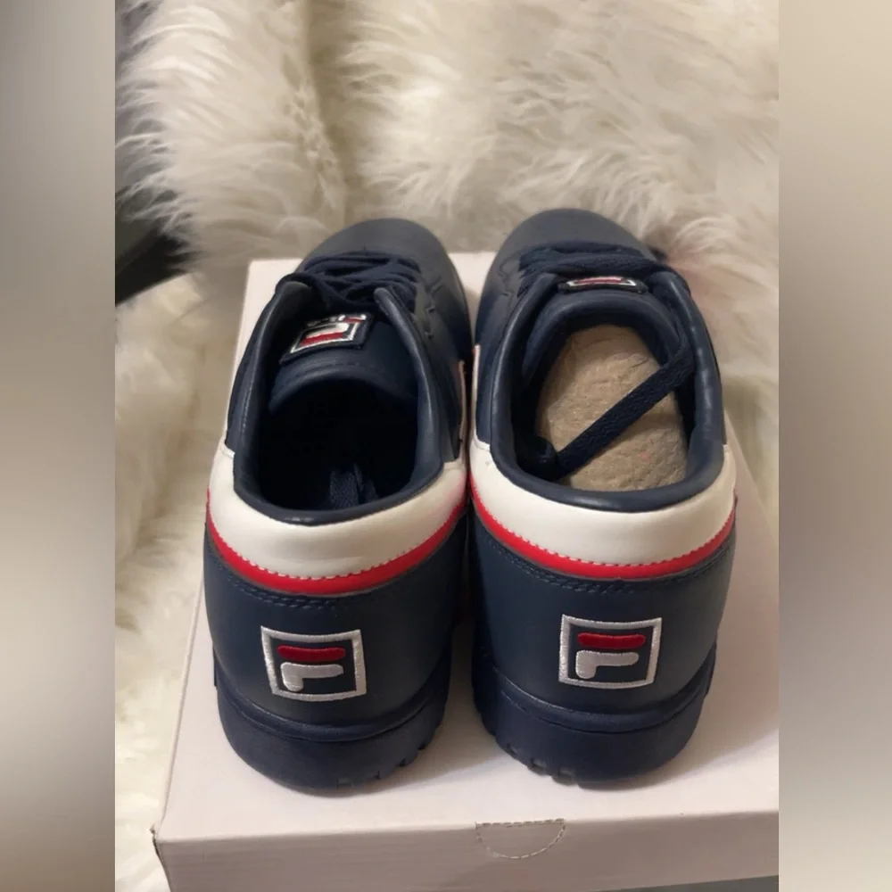 🔵 Fila Original Fitness Shoes 🔵 - Picture 3 of 6